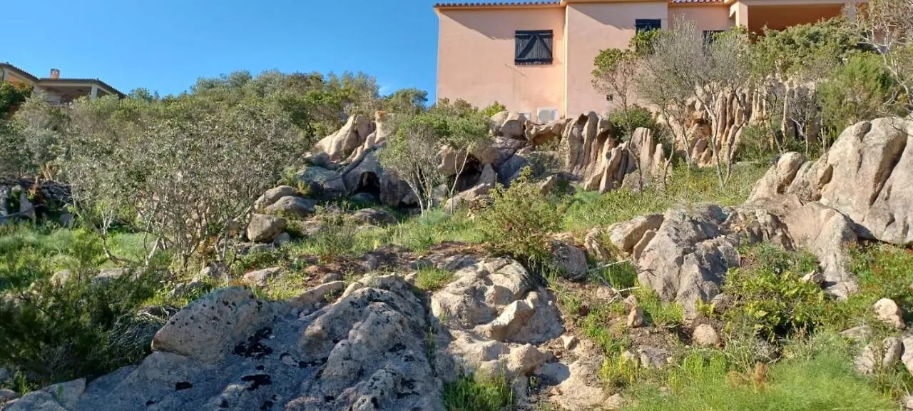 Semesterbostad Kiru Lovely Home - Villa Su Cuile, Cala Ginepro Monte Petrosu